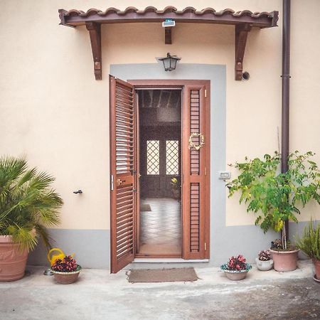 B&B A Casa Di Maybe Caserte Extérieur photo